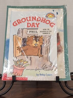 Scholastic Hooray for Groundhog's Day Book Pack Bundle Preschool-Grade 1   New!